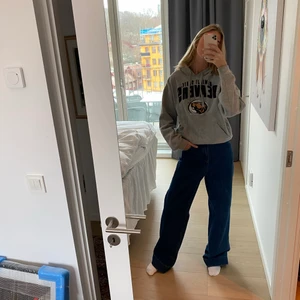 Hoodie - Asnajs hoodie som tyvärr inte kommer till användning, varm och gosig!