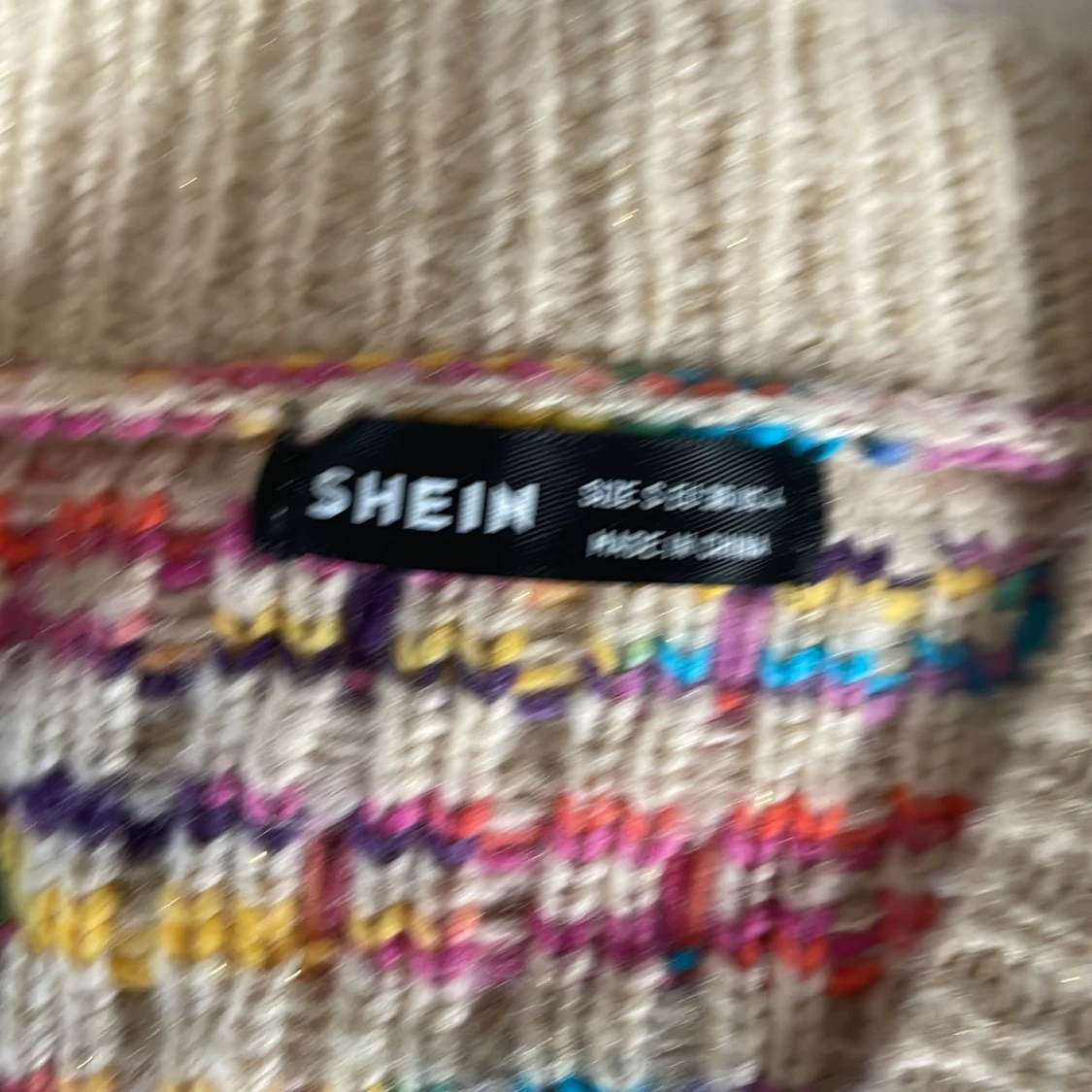 Färgglad väst från Shein storlek 36.  - 91