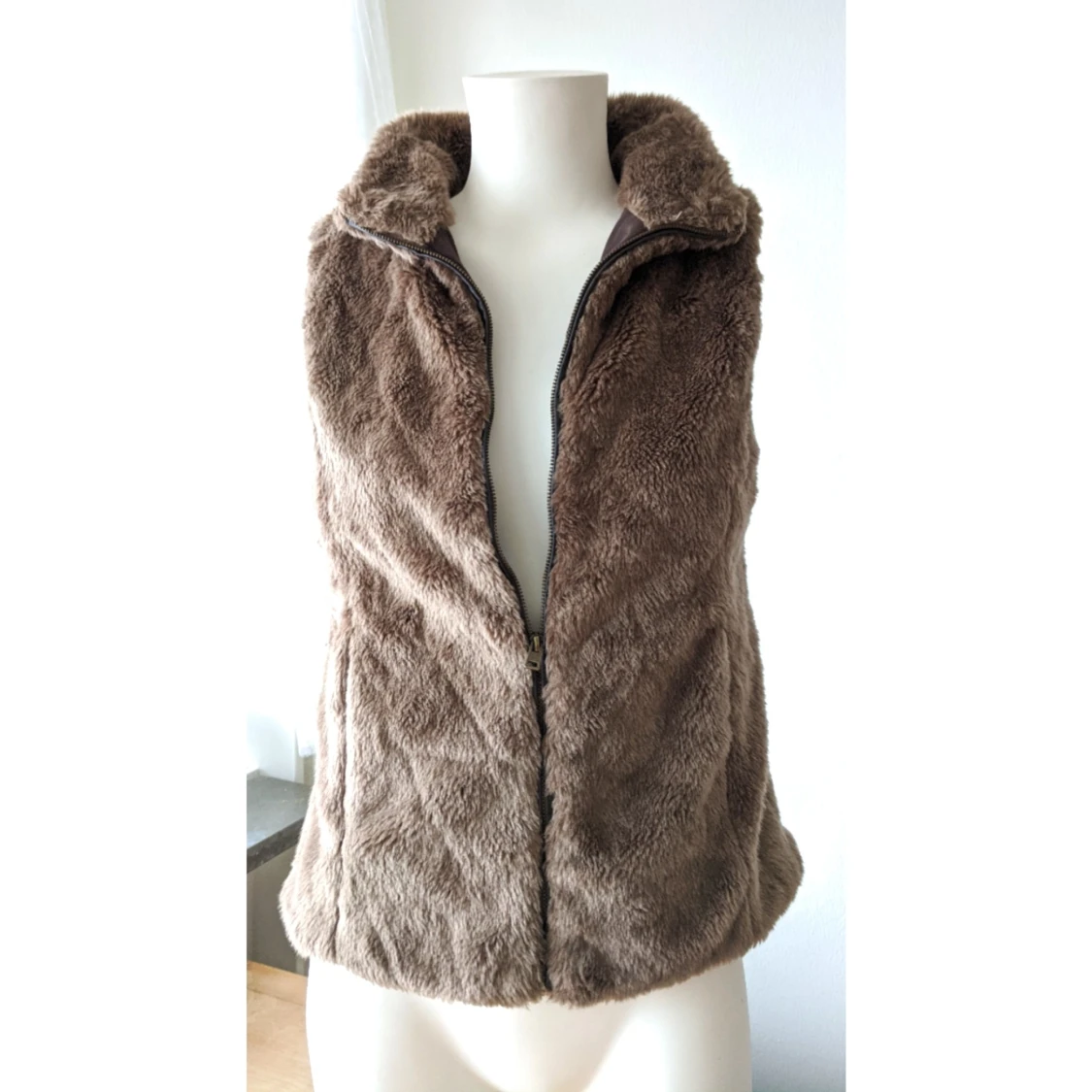Zara faux fur väst - 90