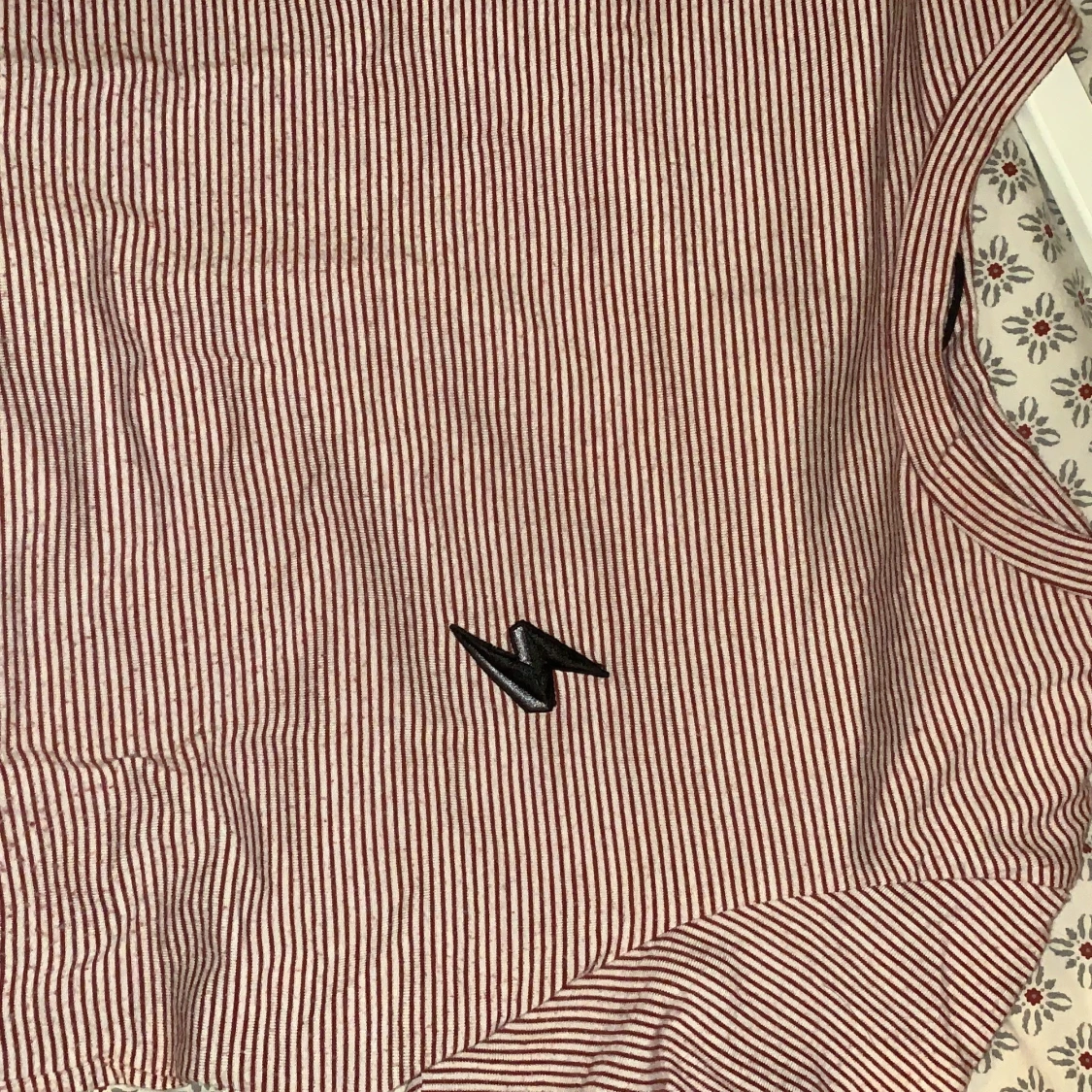 Röd- randig t-shirt  - 91