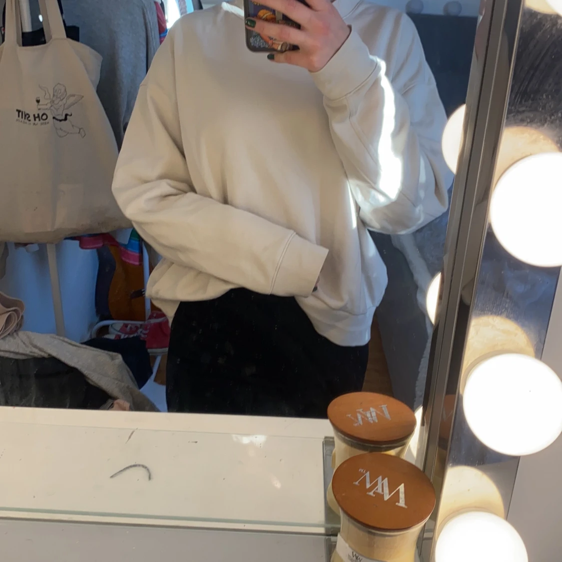 Beige sweatshirt från weekday  - 90