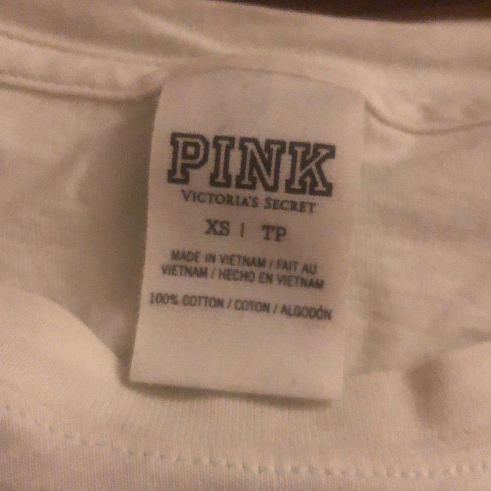 En Victoria secret tröja från kollektionen PINK🎀. Tröjor & Koftor.