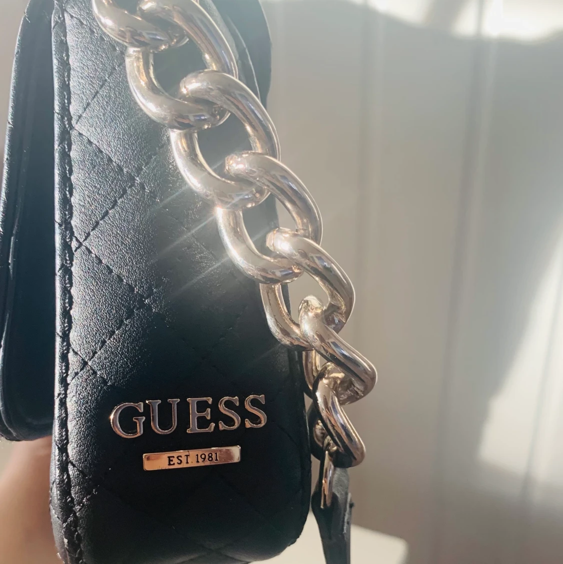 Guess - 90