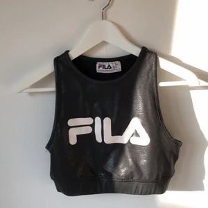 FILA TRÖJA - Använd en gång för instagram. Som NYY😍