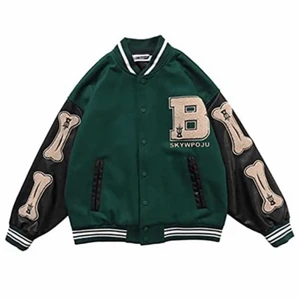 Jacka  - Dena jätte populära jacka i storlek M. Buda i kommentarerna ❤️