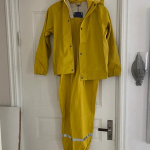 Regnställ galonställ 146/152 - Nytt regnställ storlek 146/152