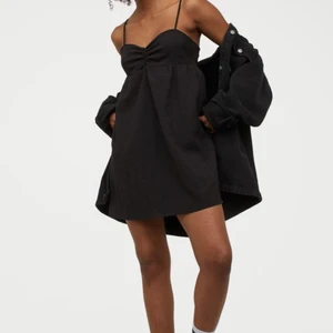 Svart hm klänning❤️ - As bekväm och fin sommarklänning❤️