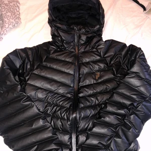 Peak performance jacka - Peak performance jacka i nytt skick. Storlek S