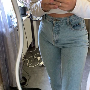 Mom jeans  - Frakt betalas av köparen 