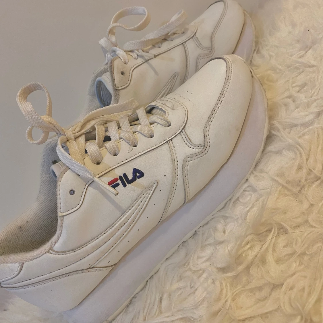 Fila skor - vita - 90