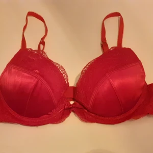 H&M BH STRL 75 B LITE PUSH UP - H&M BH STRL 75 B, lite push up. Hel & fin. Djur & rökfritt hem 