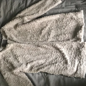 Kofta/jacka - Tjock och mysig men elegant kofta/jacka