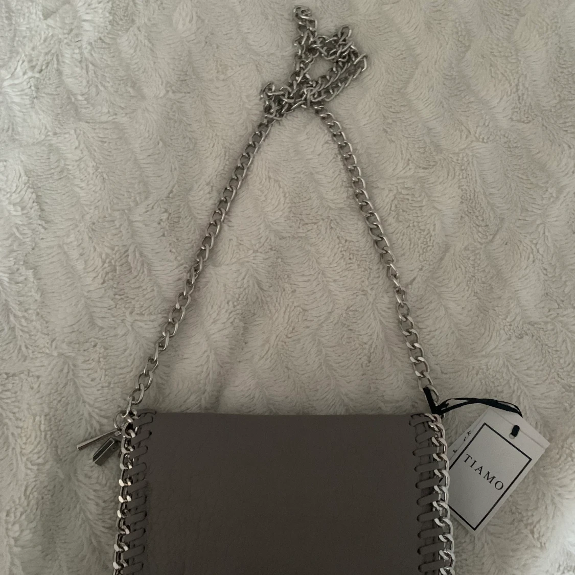 Grå tiamo väska  - 91