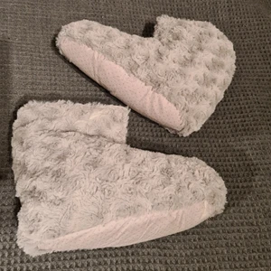 Tofflor, Storlek 38 - Mysiga tofflor som håller fötterna varma om vintern Storlek 38 Frakt tillkommer, 96kr