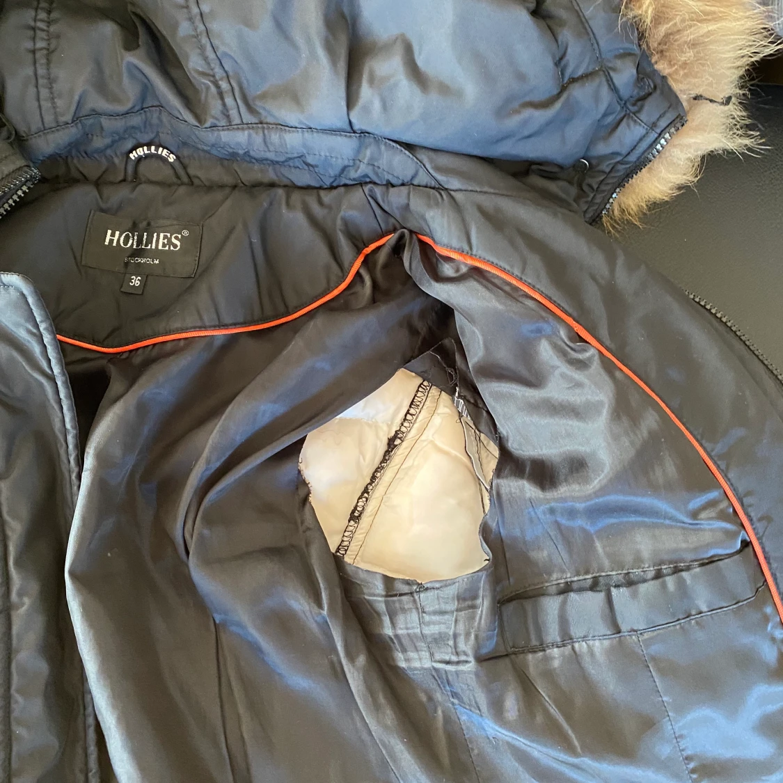 Hollies livingo - 90