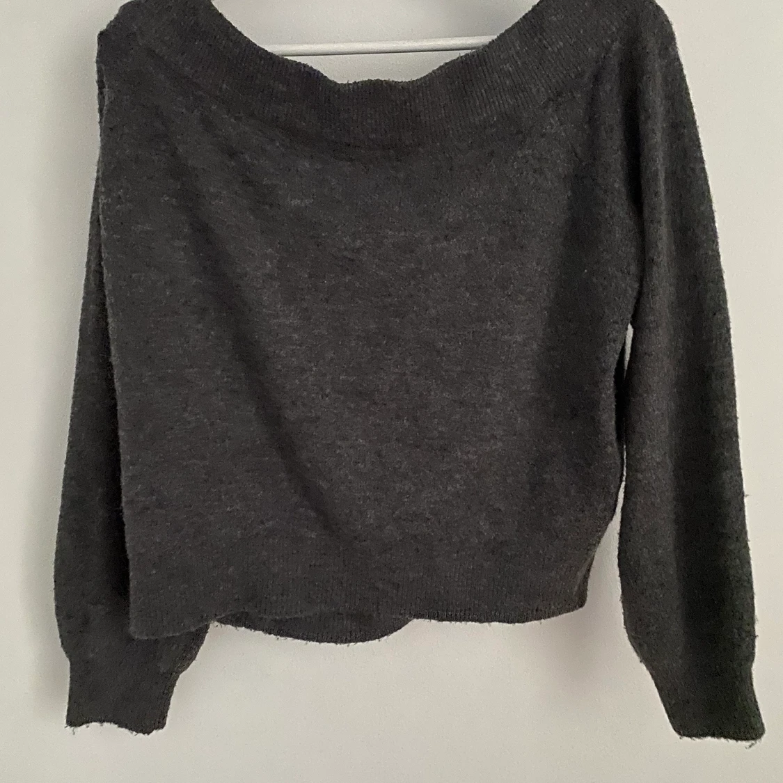  Grå stickad tröja  - 90