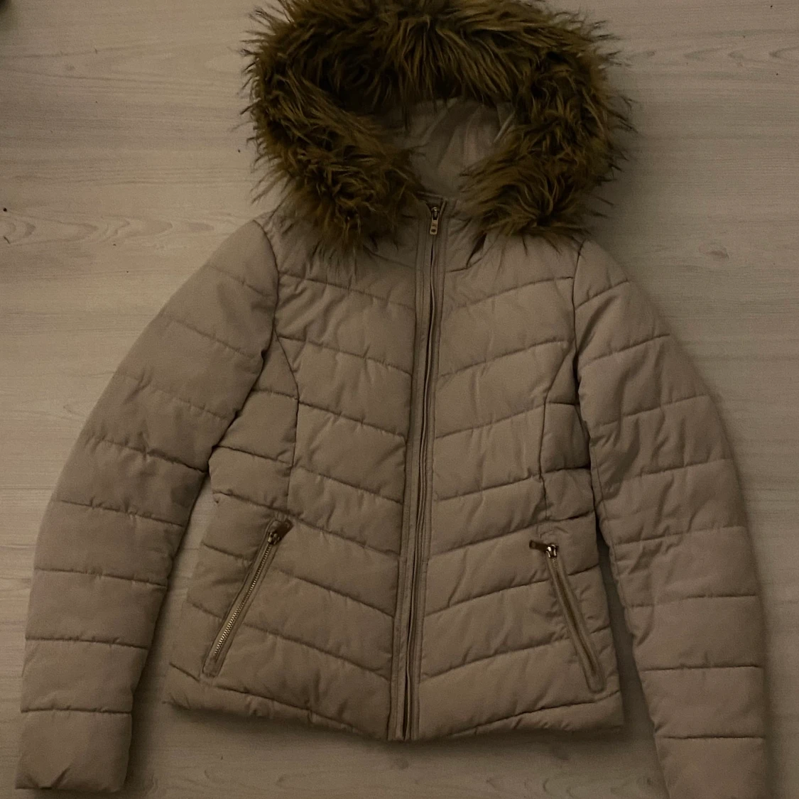 Beige Vinterjacka - 90