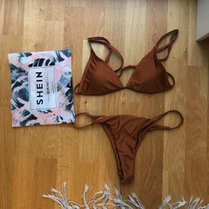 Brun bikini  - Brun bikini som jag råkade beställa i fel storlek, där av aldrig använd. 