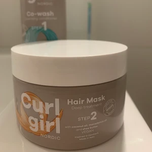 Hårprodukter  - Säljer oanvända curl girl produkter som är köpta på normal. Kan användas för vågigt/rakt hår också. Budgivning startar på 80kr st. De är skonsamma mot håret💁‍♀️(Innehåller inga sulfater, silikoner, uttorkade alkoholer, mineraloljor) Vilket är väldigt bra för känsligt/skadat hår❣️