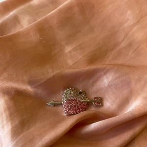 Berlock y2k - Söt berlock med stenar💖