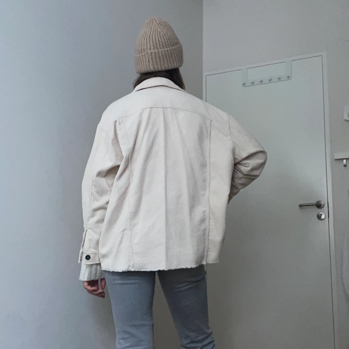 Beige jacka i manchester. - 90