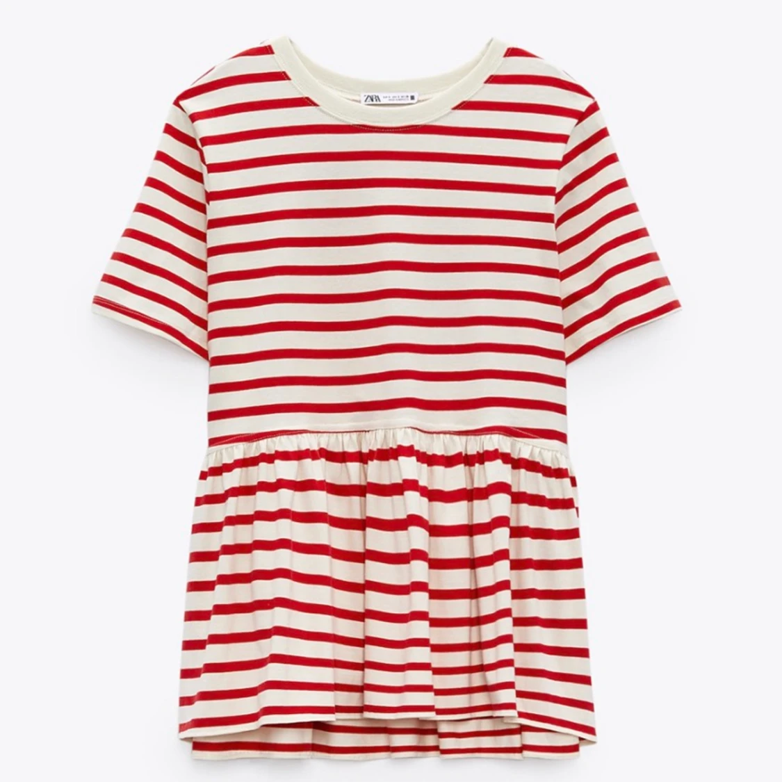 Zara tröja med volang