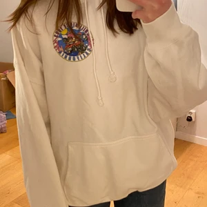 Cool hoddie - Aldrig änvent, etiketten sitter kvar. 