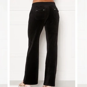 Juicy byxor  - Söker exakt dessa, i storlek S! Billigt helst:) Max 700-800 helst:)