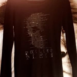 Philipp plein tröja - Svart Philipp plein tröja. Knappt använd, fint skick.