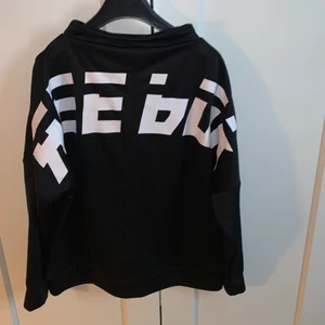 Träningströja - Använd fåtal gånger, fint skick. 