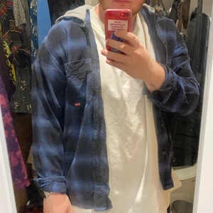 Valent Flannel Hoodie L - Flannel hoodie I Large, perfect for shorter people looking for an oversized hoodie for autumn