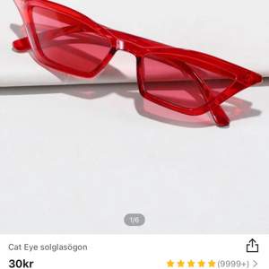 Röda glasögon samt långklänning från SHEIN 150kr helt oanvända! Original Morris 49kr samt 169kr 