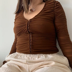 Topp - Brun topp köpt från Shein, frakt tillkommer 🤎