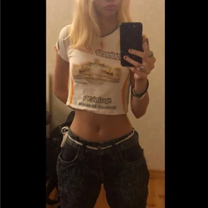 Babytee💓 - Säljer en as frän babytee som ja tycker är sååå cool. Motivet på babyteen står för Motorcycel Grand Prix (en motorcykel tävling) i Valencia 2008. Skriv gärna för fler bilder eller om du har någon fråga!! (OBS! BUDA I KOMMENTARERNA)💓 