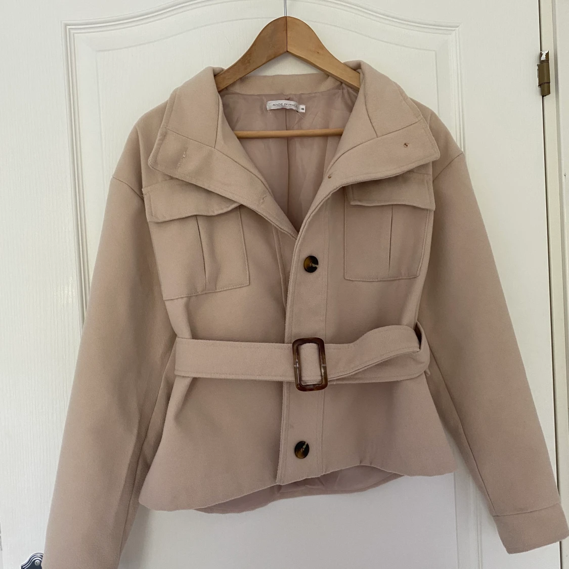 Kort kappa / tunnare jacka. Strl 36 - 90