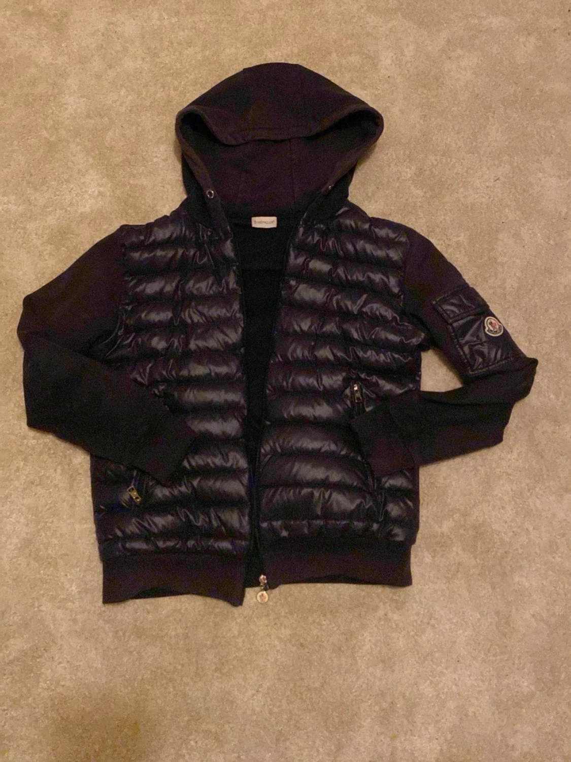 Marinblå Moncler puffercardigan