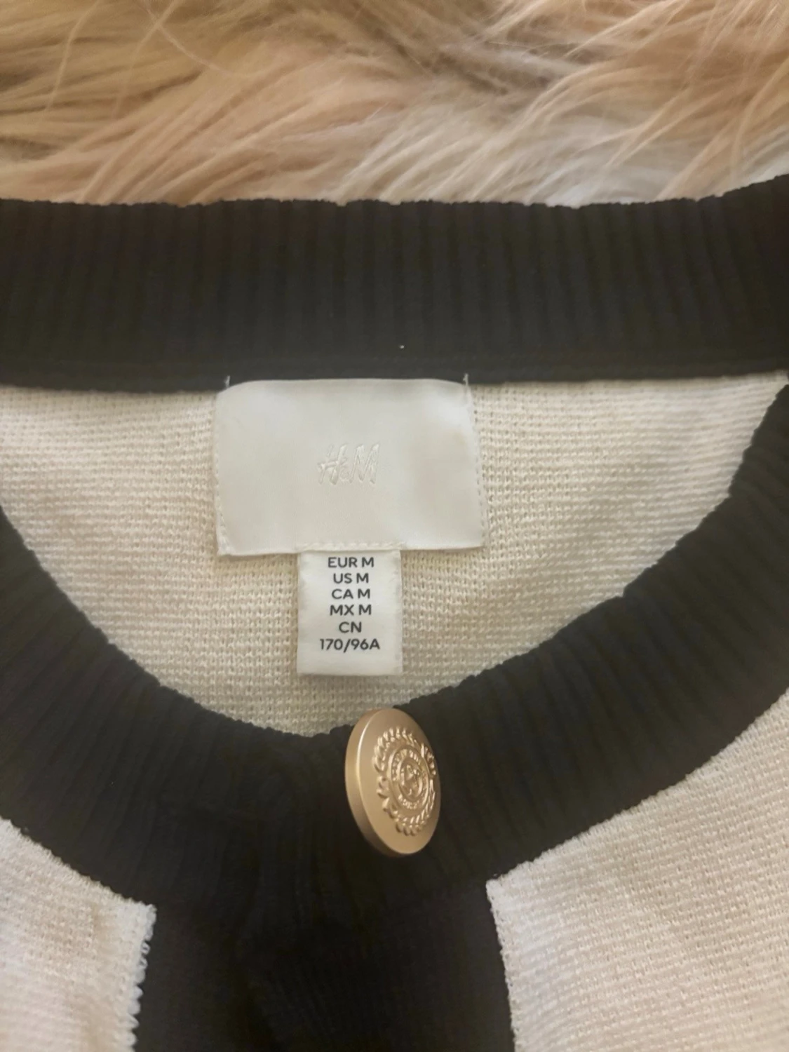 Beige och svart kofta från H&M - 2