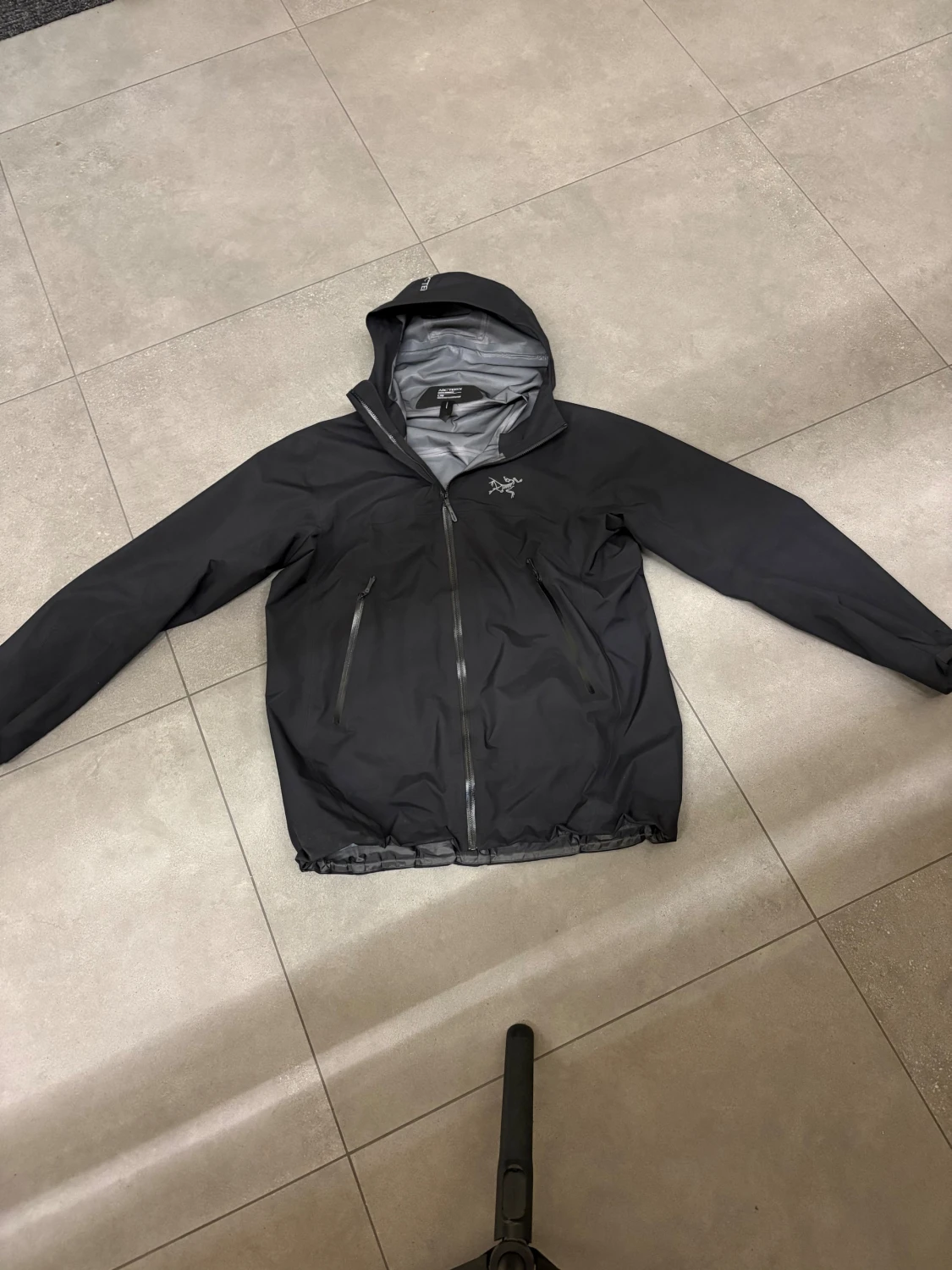 Svart vindjacka från Arc'teryx