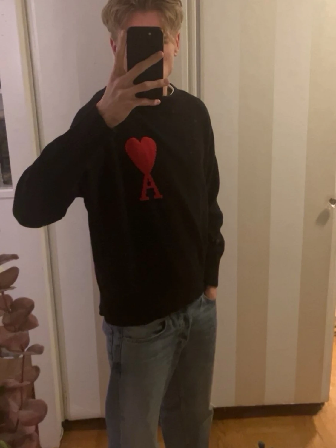 Svart stickad tröja från Ami Paris