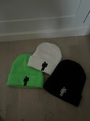 Billie Eilish mössor - 50 kr styck💞💞köp inte direkt utan skriv först till mig så jag vet hur många du vill ha och vilken osv💞