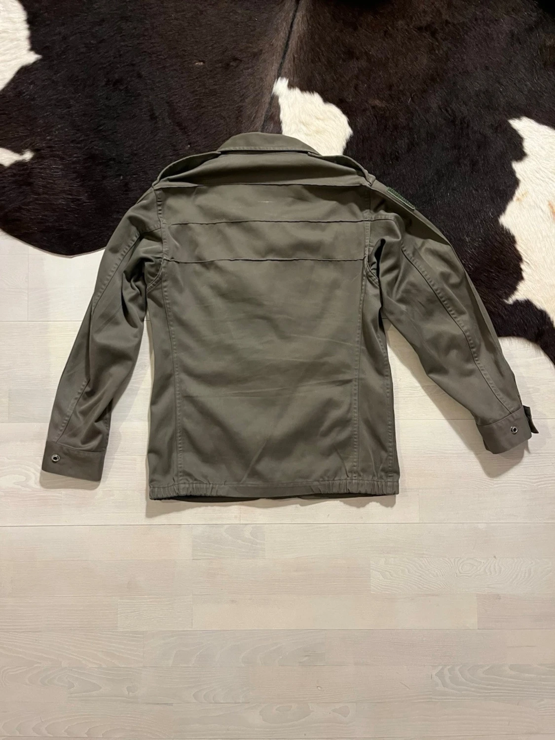 Olivgrön militärjacka - 3