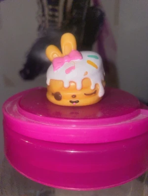Kawaii Num-Noms figure - finns lipbalm med (skulle inte använda om jag var du), bra kondition! 🍡