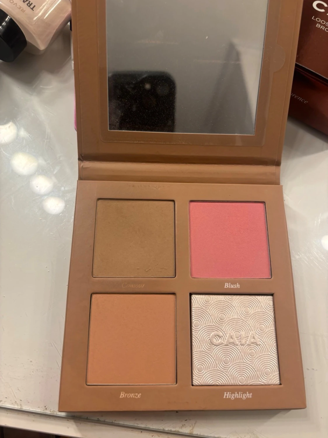 Caia face palette