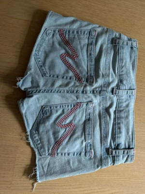 Jeansshorts från Nelly - Använda en gång. 