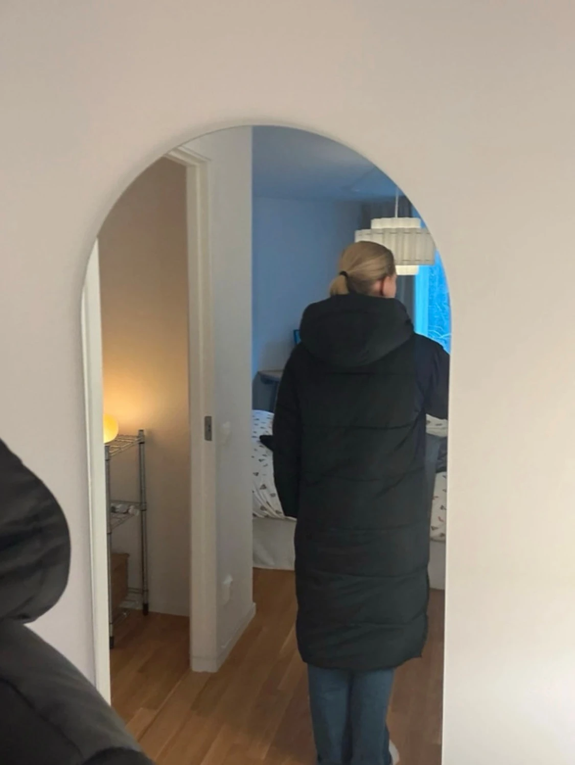 Svart lång pufferjacka från Nelly  - 1