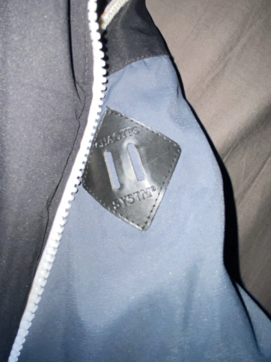 Svart och mörkgrå pufferjacka FSBN L - 2