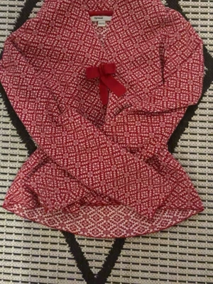 kofta randig rödvit - jätte söt kofta med en korsett på, är lite större än vad storleken säger 