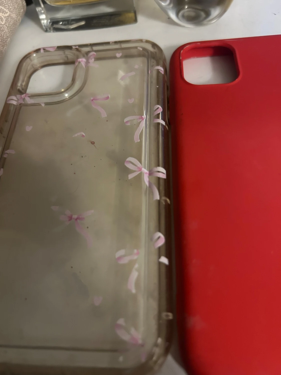 Säljer 2 iPhone 11 mobilskaler