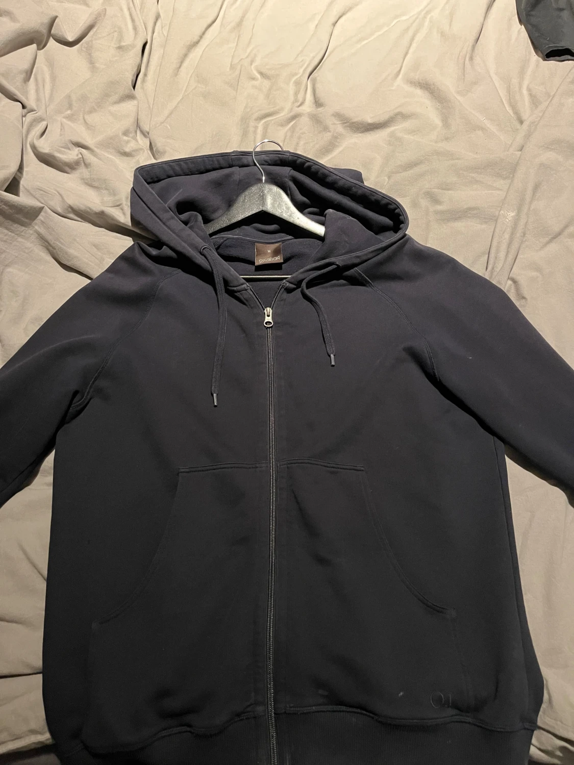 Mörkblå hoodie från Oscar Jacobson - 2