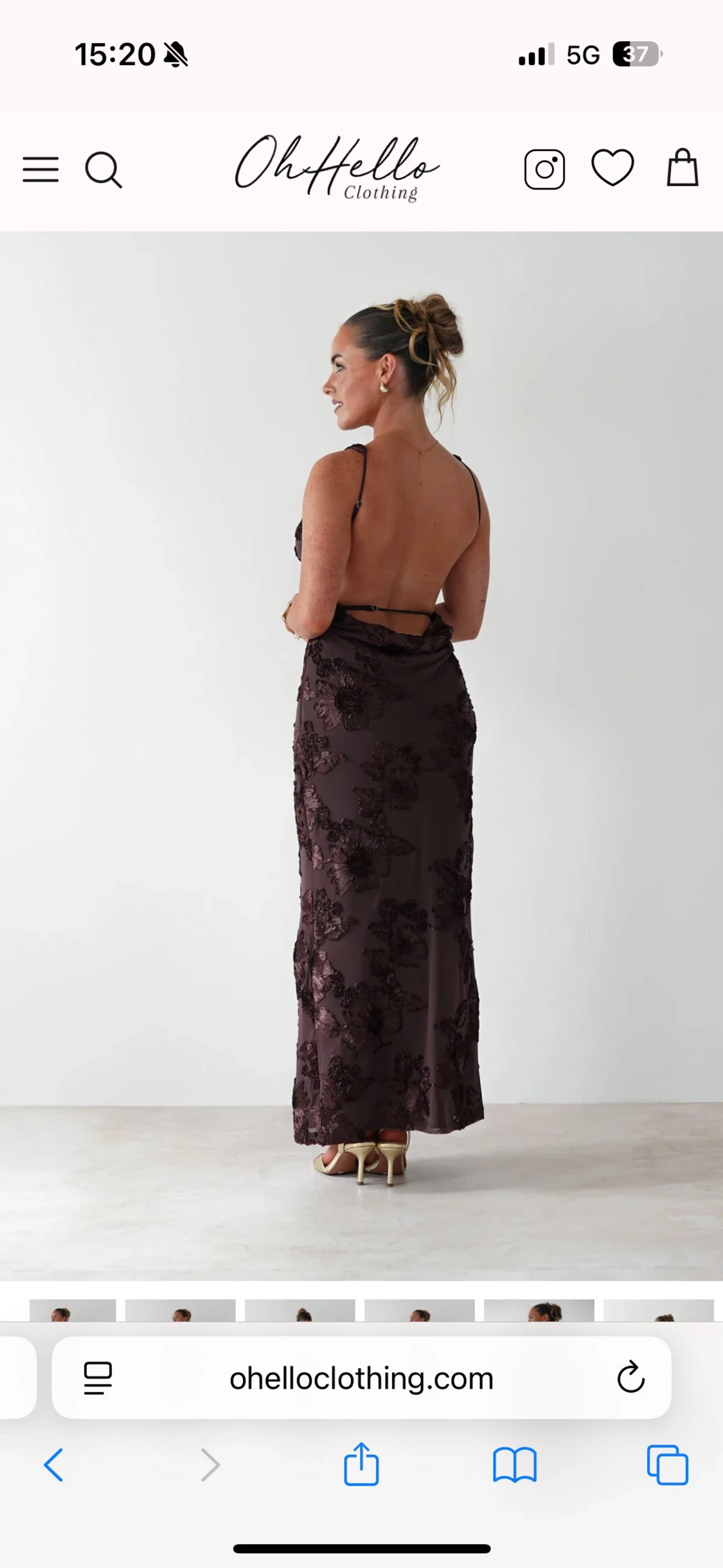 Mörkbrun långklänning med blommor - 3